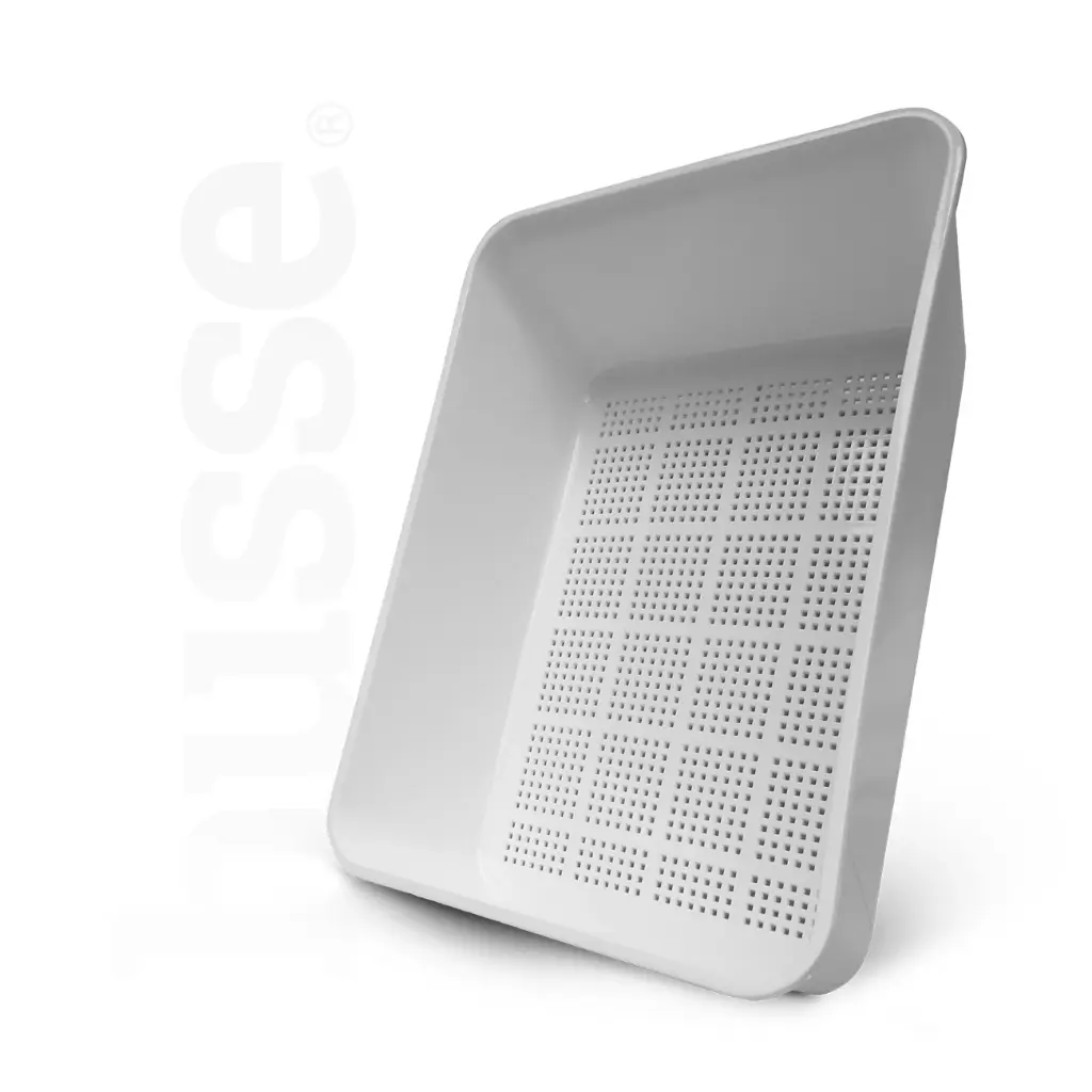 Cat Litter Tray (inside grid)